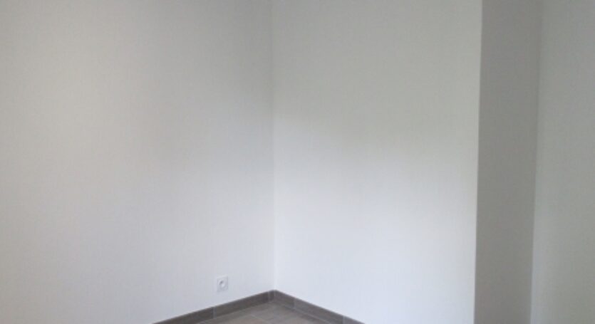 LOCATION-F2-AGENCE-VENDOME-IMMOBILIIER-THILY (06)